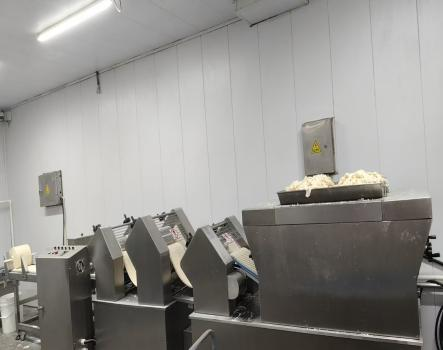 面食車間新設備完成調試并正式投用